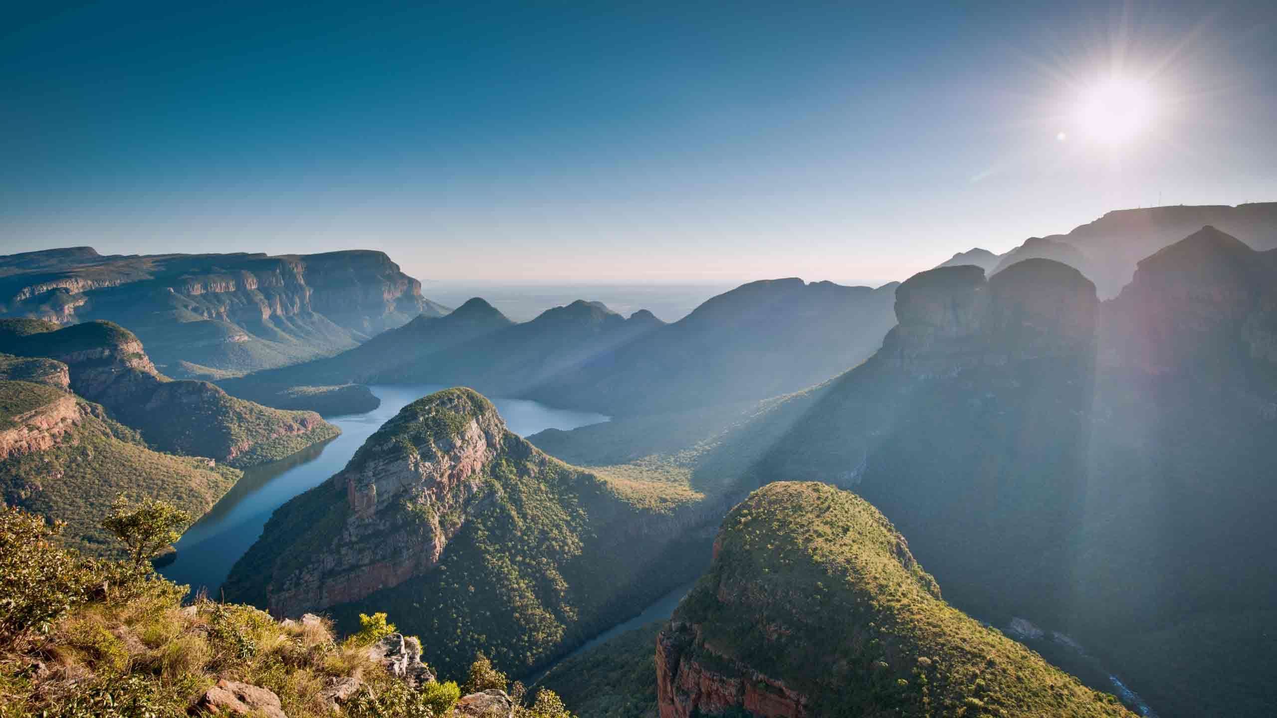 South Africa Encompassed with Four B’s (Big 5, Berg, Battlefields & Beach) 12D11N