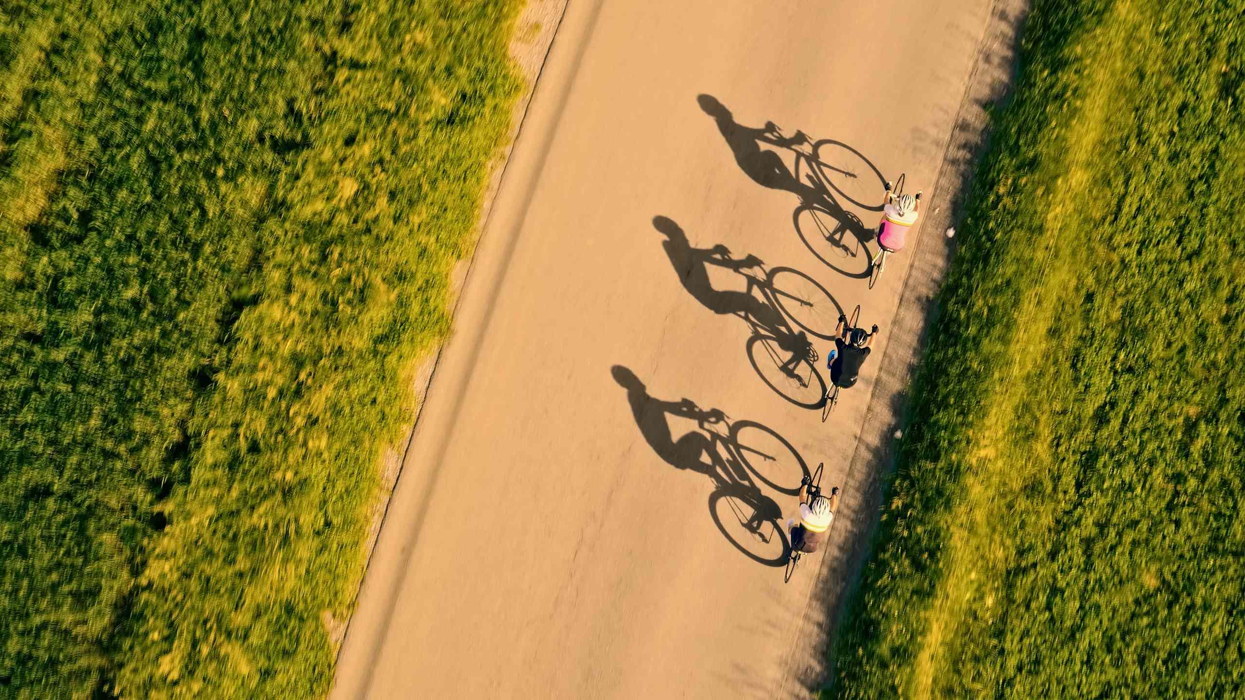 cyclists-shutterstock2633052539