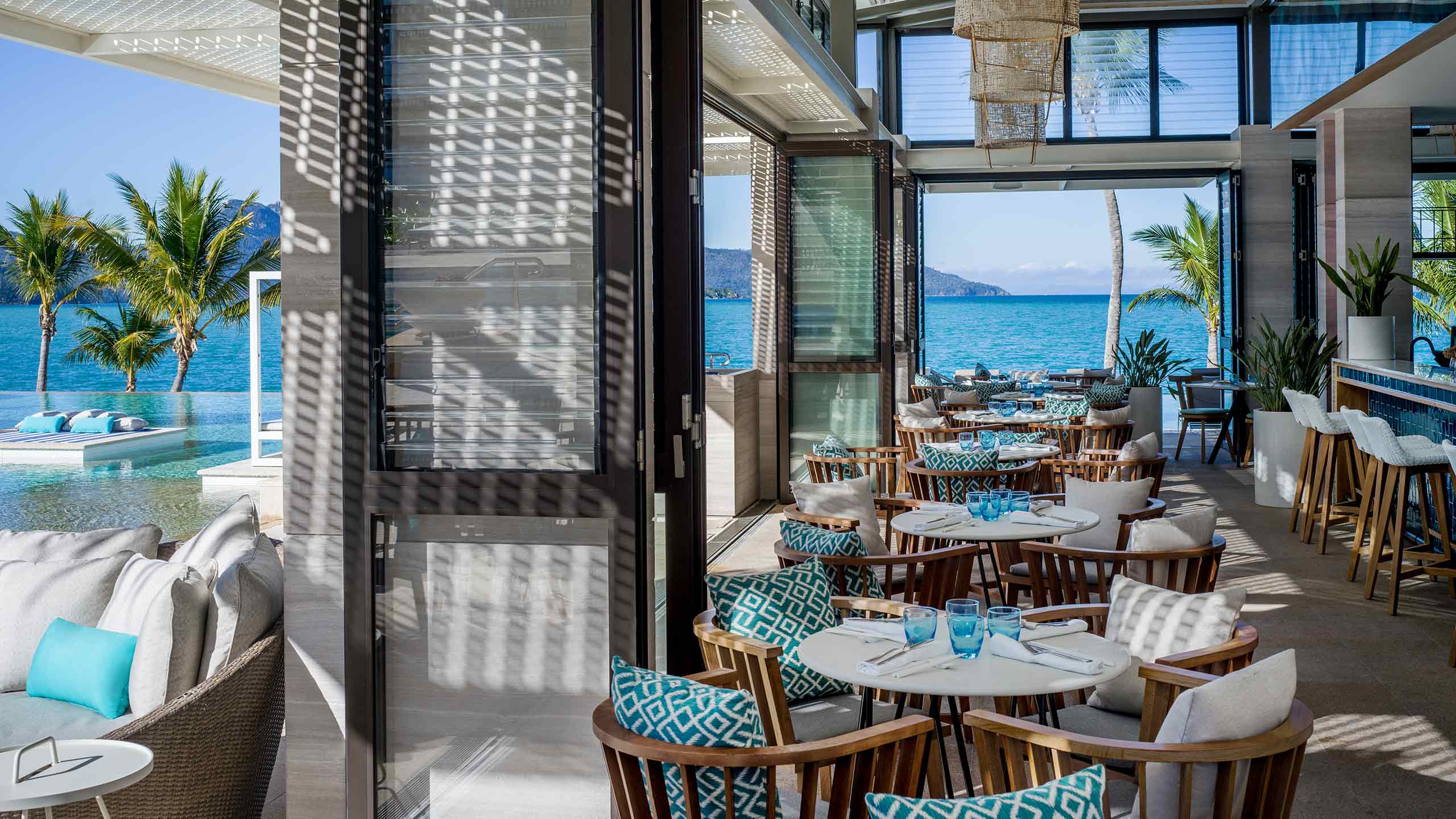 intercontinental-hayman-island-resort-whitsundays-island-queensland-restaurant