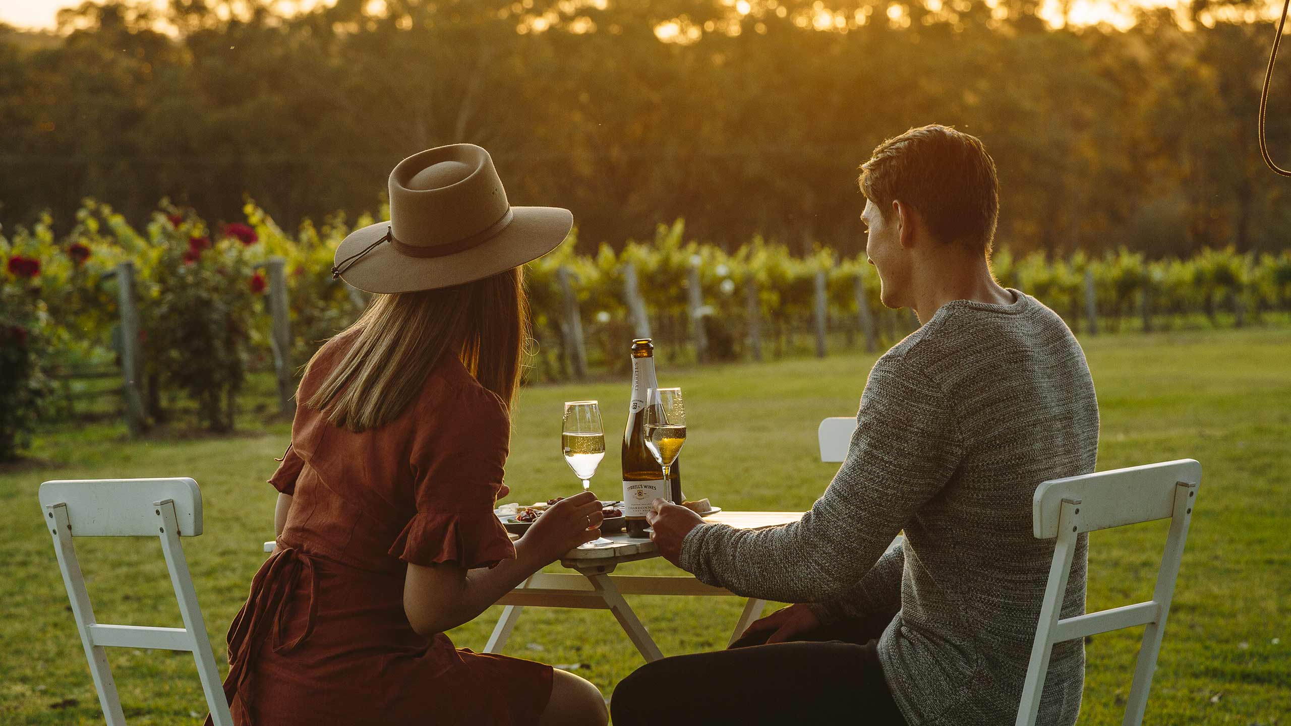 spicers-vineyards-estate-new-south-wales-dining-by-the-vines