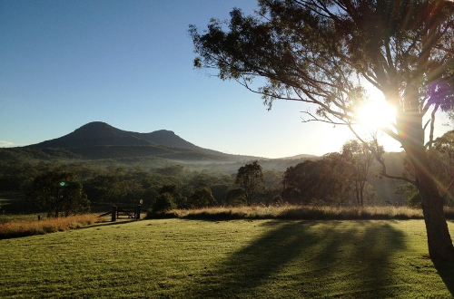 spicers-peak-lodge-luxury-accommodation-scenic-rim-walk-queensland-australia-mountain-view