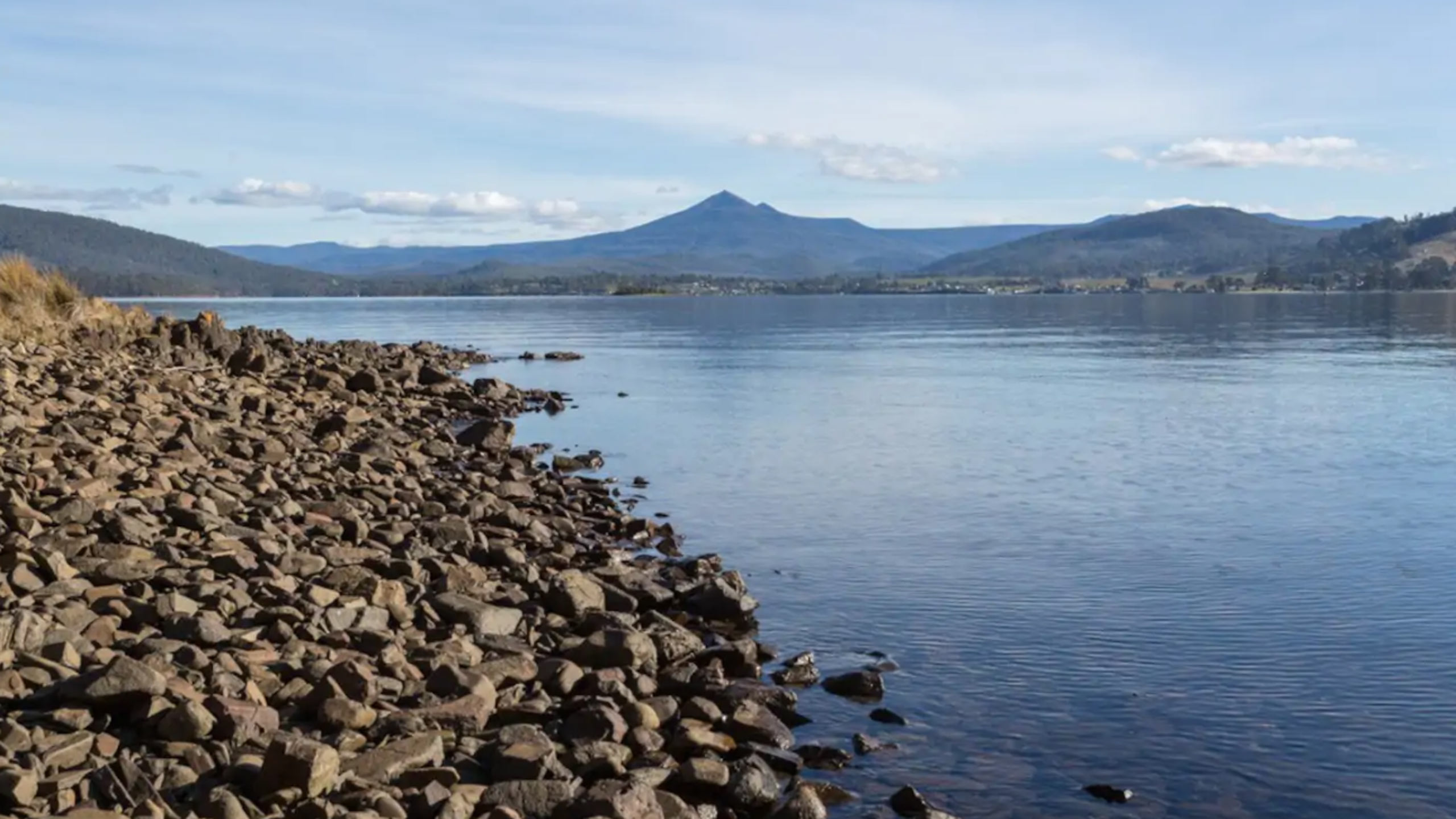 the-peninsula-the-boat-house-dover-tasmania-surrounds