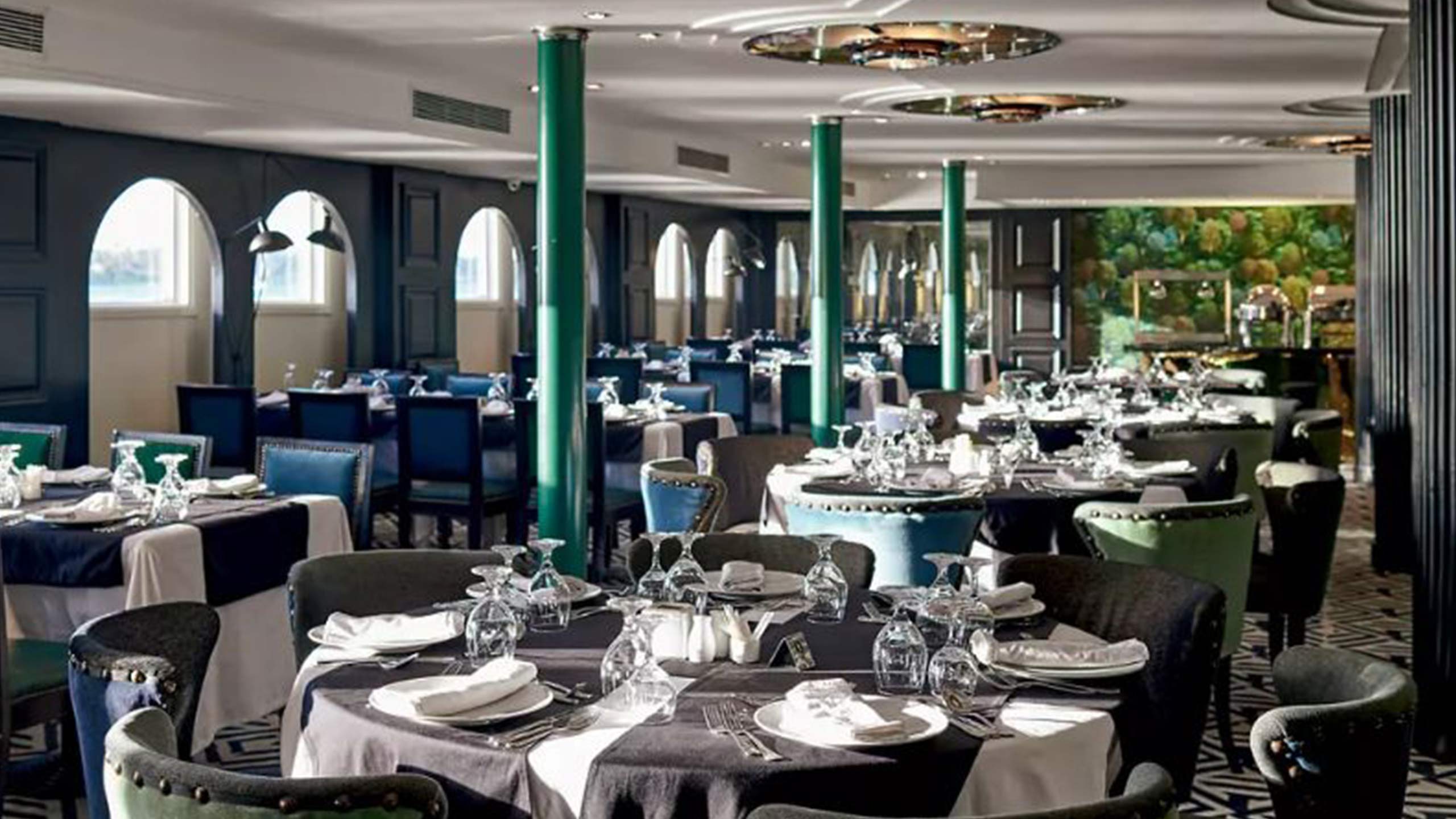 movenpick-ms-hamees-egypt-nile-cruise-restaurant