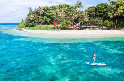 Royal-Davui-island-luxury-holiday-fiji-SUP