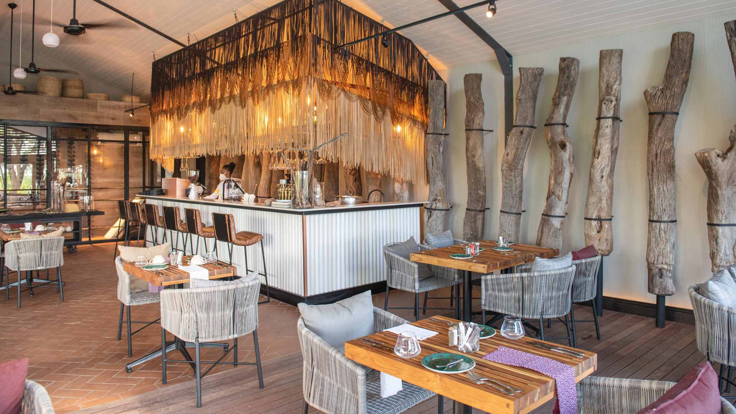 kruger-shalati-the-train-on-the-bridge-south-africa-accommodation-dining-area