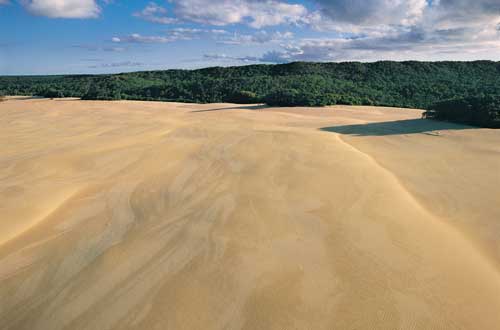 sandblow-fraser-island-queensland-australia