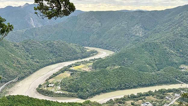 shikoku-henro-pilgrimage-walk-japan-view