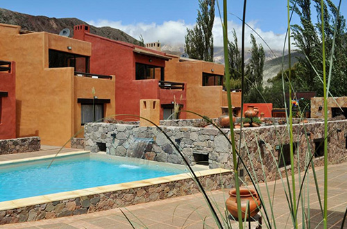 swimming-pool-colores-purmamarca-jujuy-argentina-bookingcom