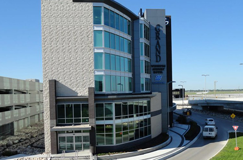the-grand-hotel-winnipeg-airport-hotel-exterior-canada