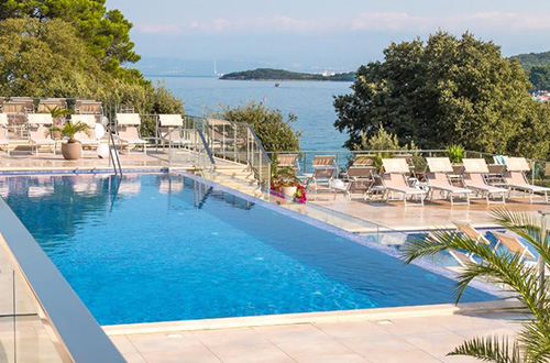 pool-hotel-malin-malinska-krk-croatia-bookingcom