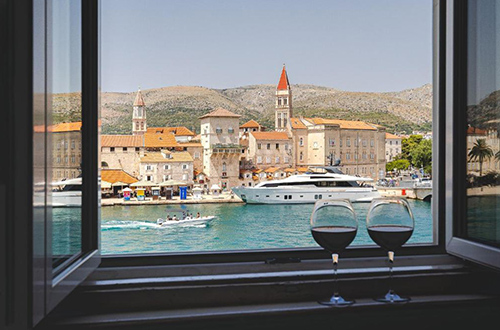wine-room-view-hotel-vila-sikaa-trogir-croatia