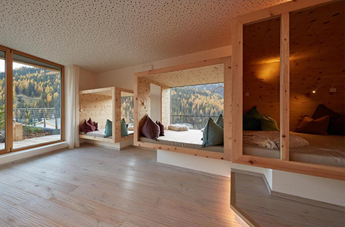 hotel-fanes-san-cassiano-italy-interior