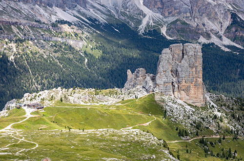 rifugio-nuvolau-mount-nuvolau-italy-view