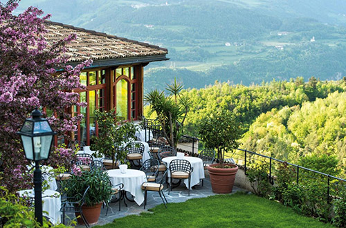 romantik-hotel-turm-vols-am-schlern-italy-dining