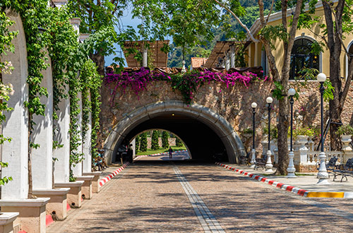 castello-di-bellagio-lombardy-italy