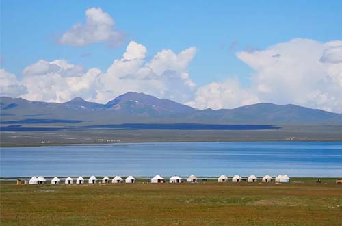 son-kul-water-yurts-kyrgyzstan