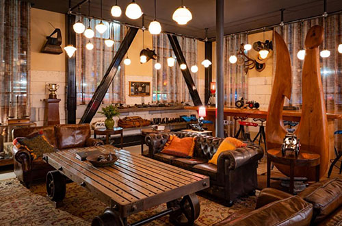 poshtel-oamaru-sitting-area