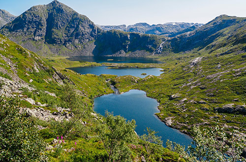 folgefonna-national-park-vestland-county-norway-lake