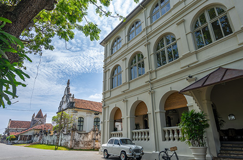 galle-fort-street-southern-province-sri-lanka