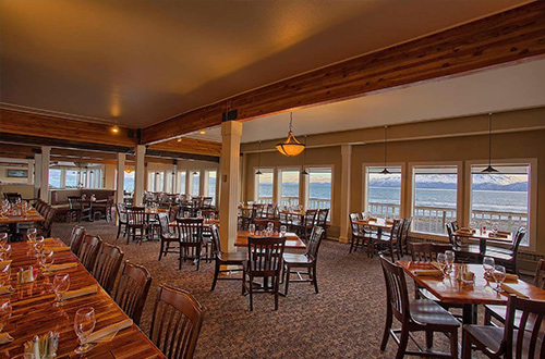 lands-end-resort-kenai-alaska-social-usa-dining-area