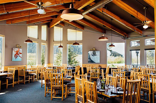 seward-windsong-lodge-kensai-alaska-usa-dining-area