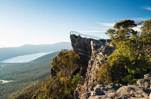 the-pinnacle-grampians-peak-melbourne-australia