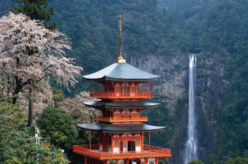 kumano-kodo-self-guided-walk-nachi-fall