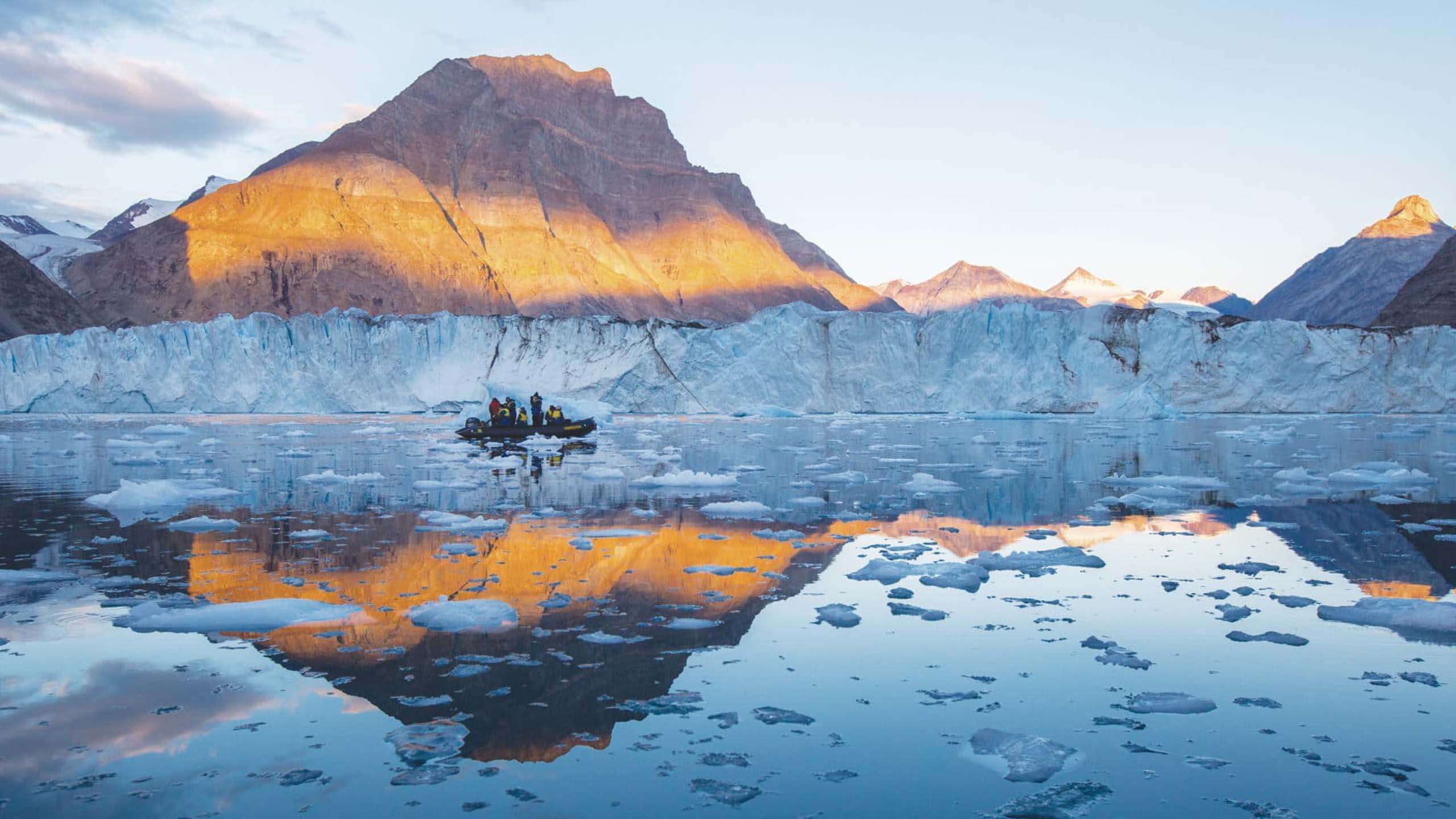Aurora Jewels of Svalbard and Greenland 15D14N 