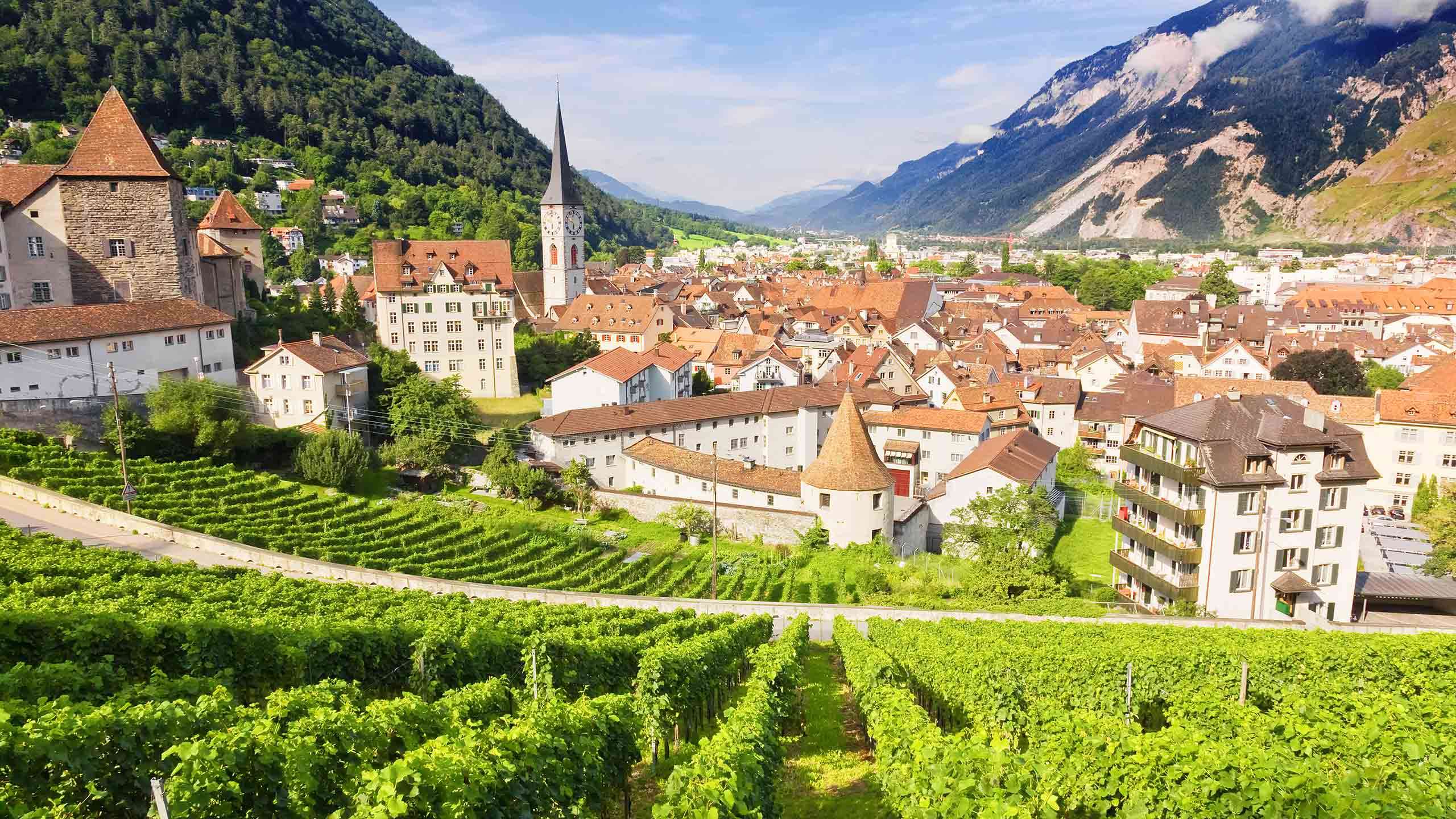 Luxury Swiss & Italian Alps Walk (Lakes & Luxuries From St. Moritz To Como) 6D5N, Fully Guide
