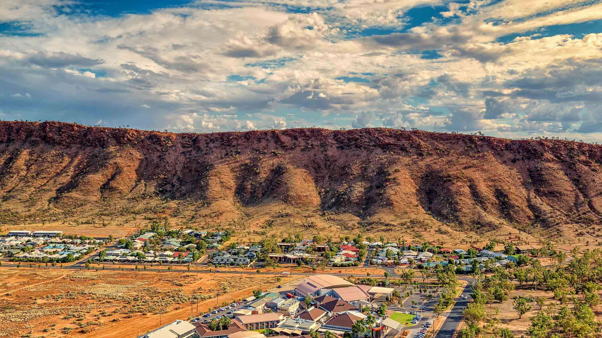 Crowne Plaza Alice Springs Lasseters