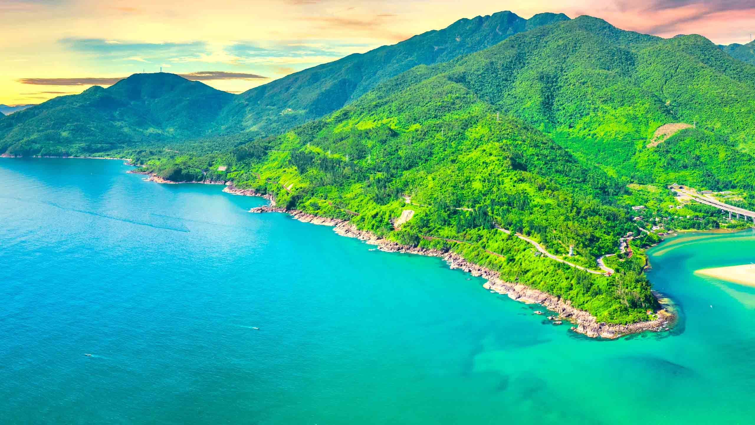 Luxury Central Vietnam Bike & Kayak (Highlands & Coastlines) 8D7N, Fully Guided