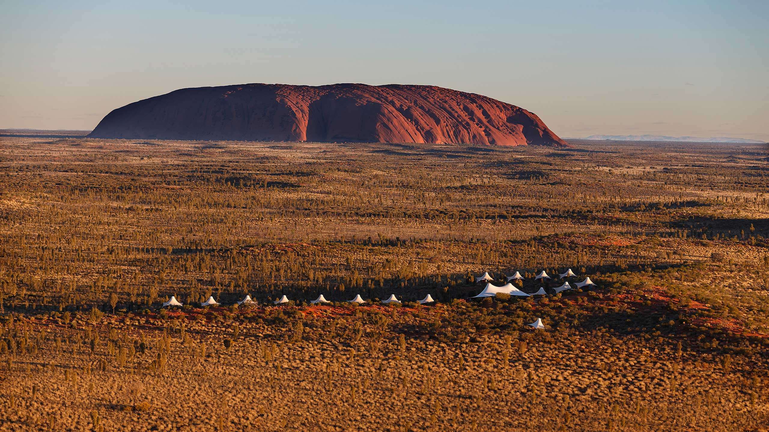 Ultimate Luxury Uluru + Longitude 131° 4D3N