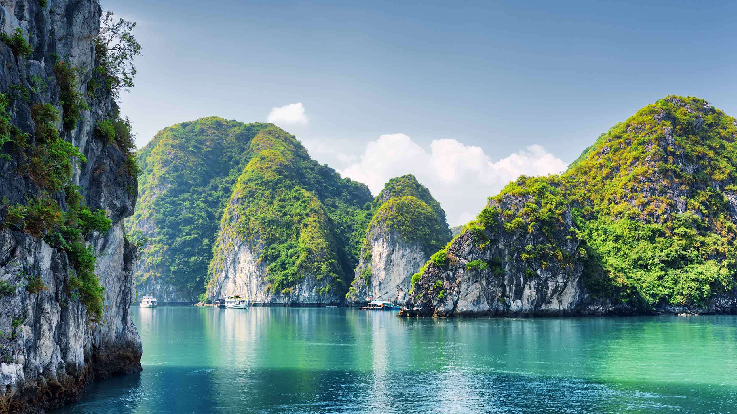 Luxury Vietnam & Cambodia Walk + Halong Bay Cruise 10D9N, Fully Guided