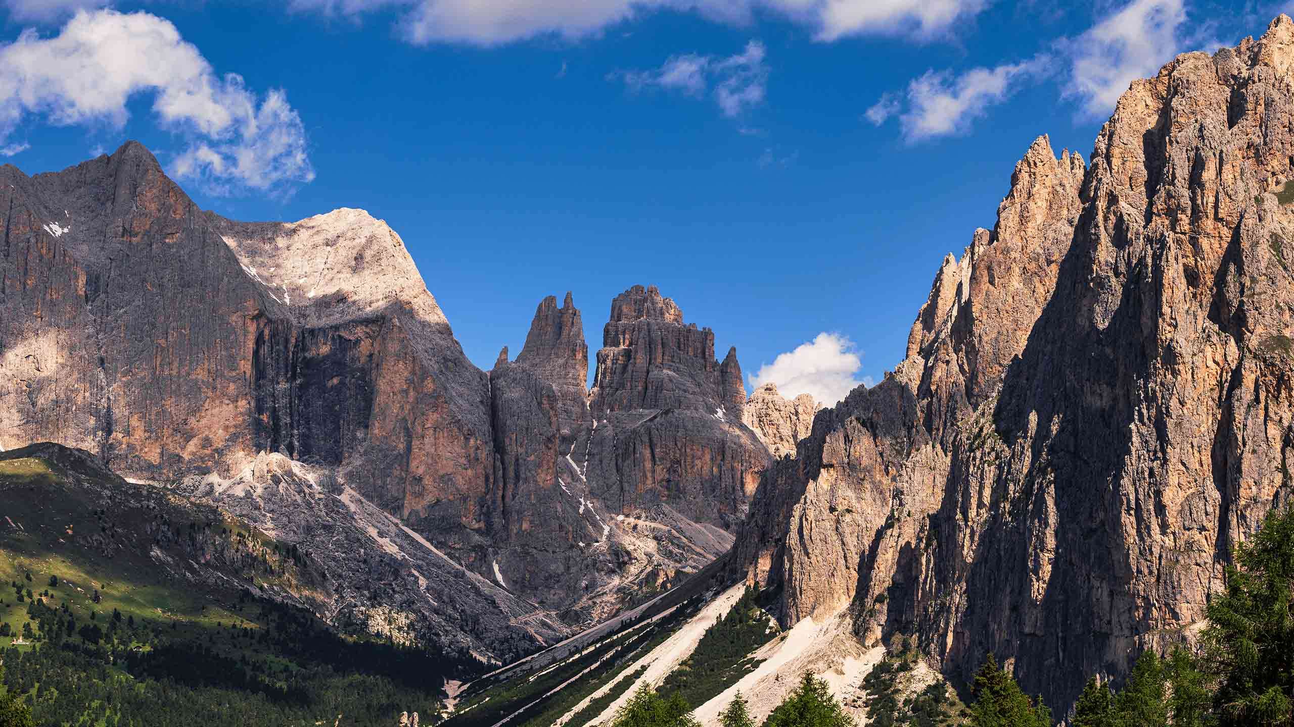 Luxury Dolomites to Lake Garda Walk 6D5N (Majestic Mountains & Italy’s Largest Lake), Fully Guided