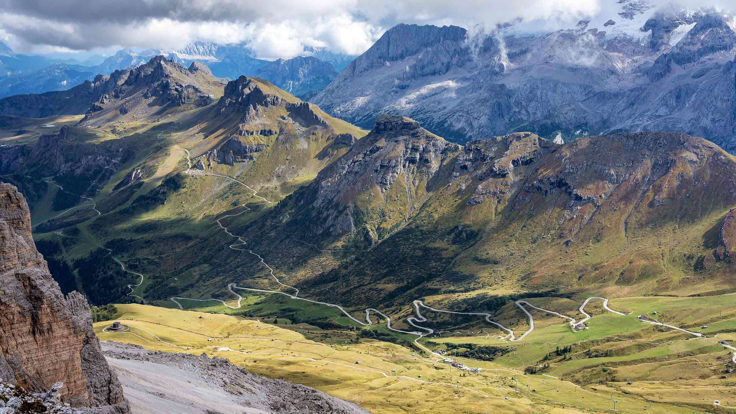 Deluxe Dolomites High-Alpine Hike in Val di Fassa 6D5N, Fully Guided