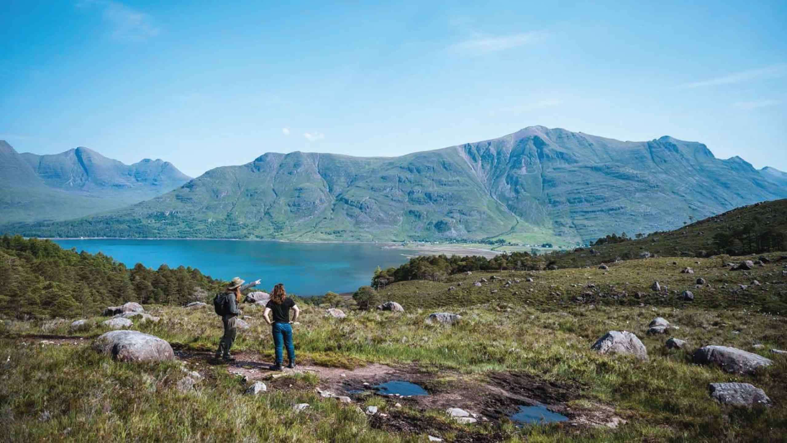 Scotland’s Inverness to Isle of Skye Luxury Walk 6D5N (Mountains, Fabled Lochs & Coastlines), Fully Guided