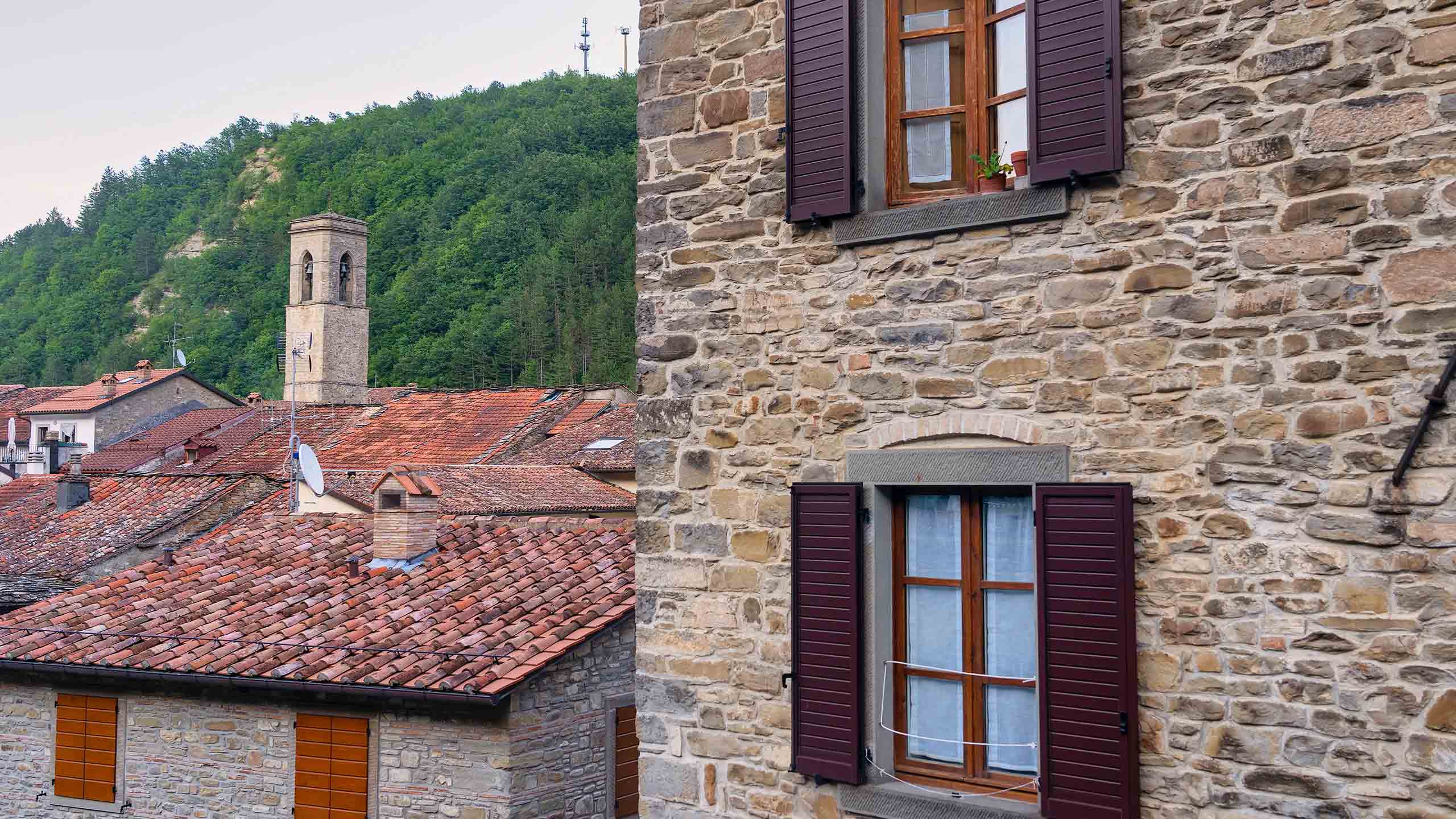historic-town-bagno-di-romagna-emilia-romagna-italy-shutterstock1709147992