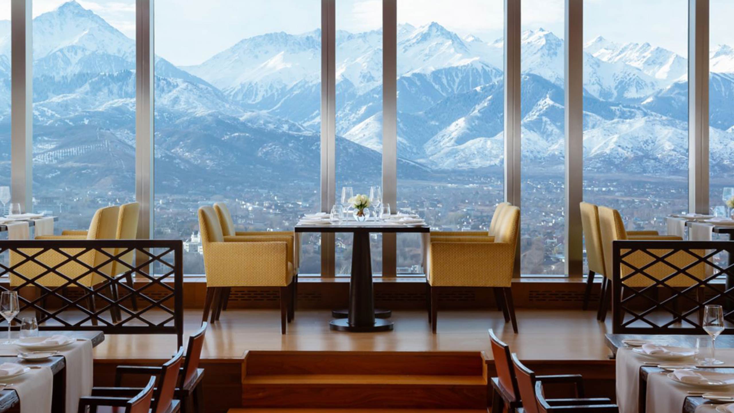 vista-restaurant-the-ritz-carlton-almaty-kazakhstan