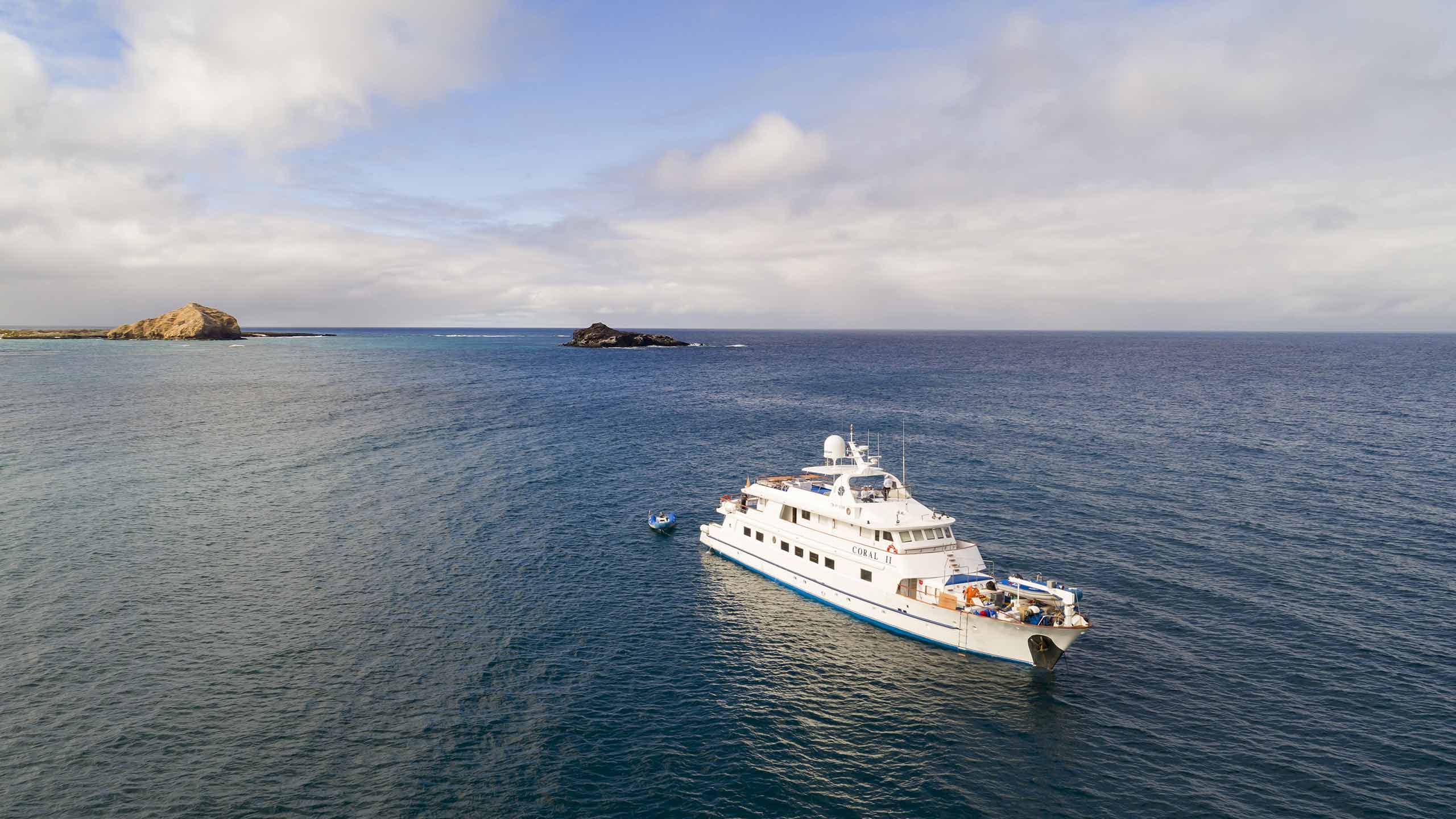 coral-i-and-coral-ii-galapagos-cruises-facade