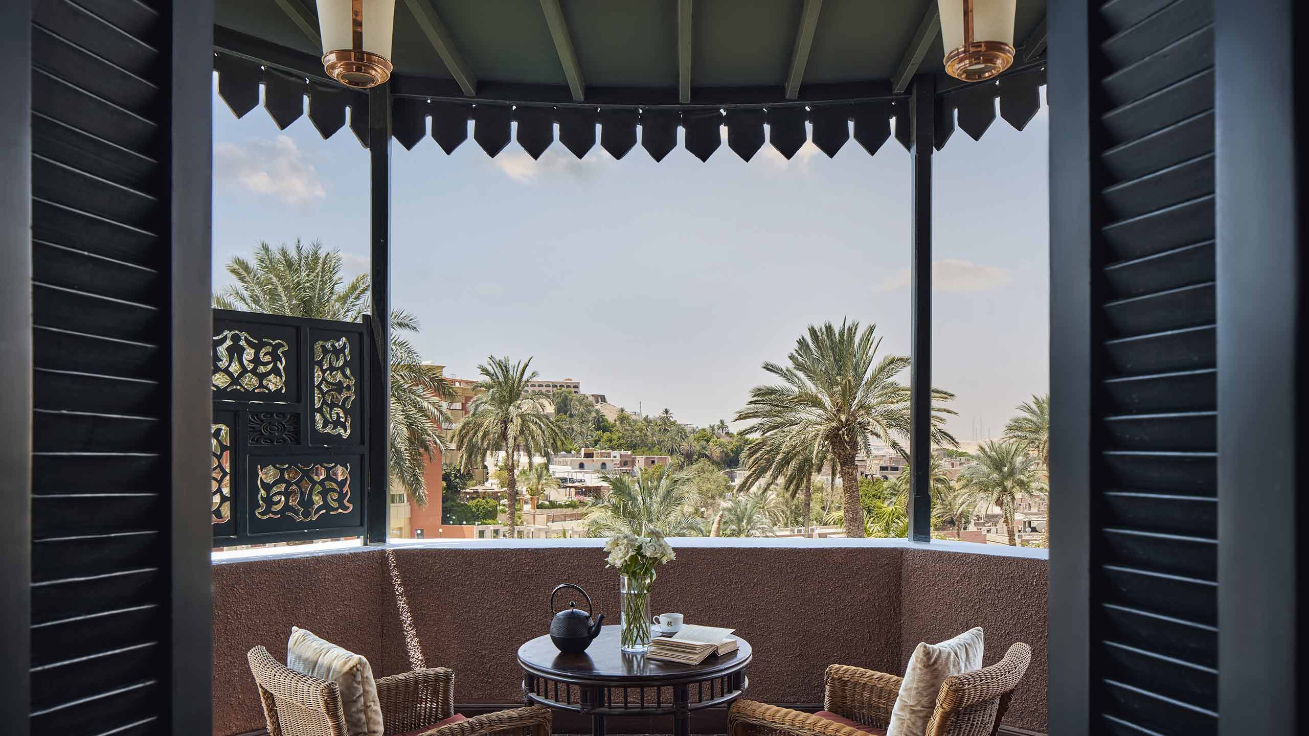 sofitel-legend-old-cataract-aswan-egypt-balcony-lounge
