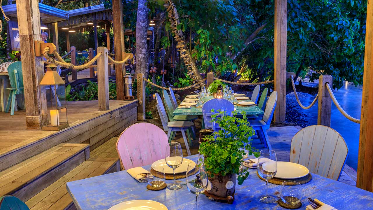 dining-kokomo-private-island