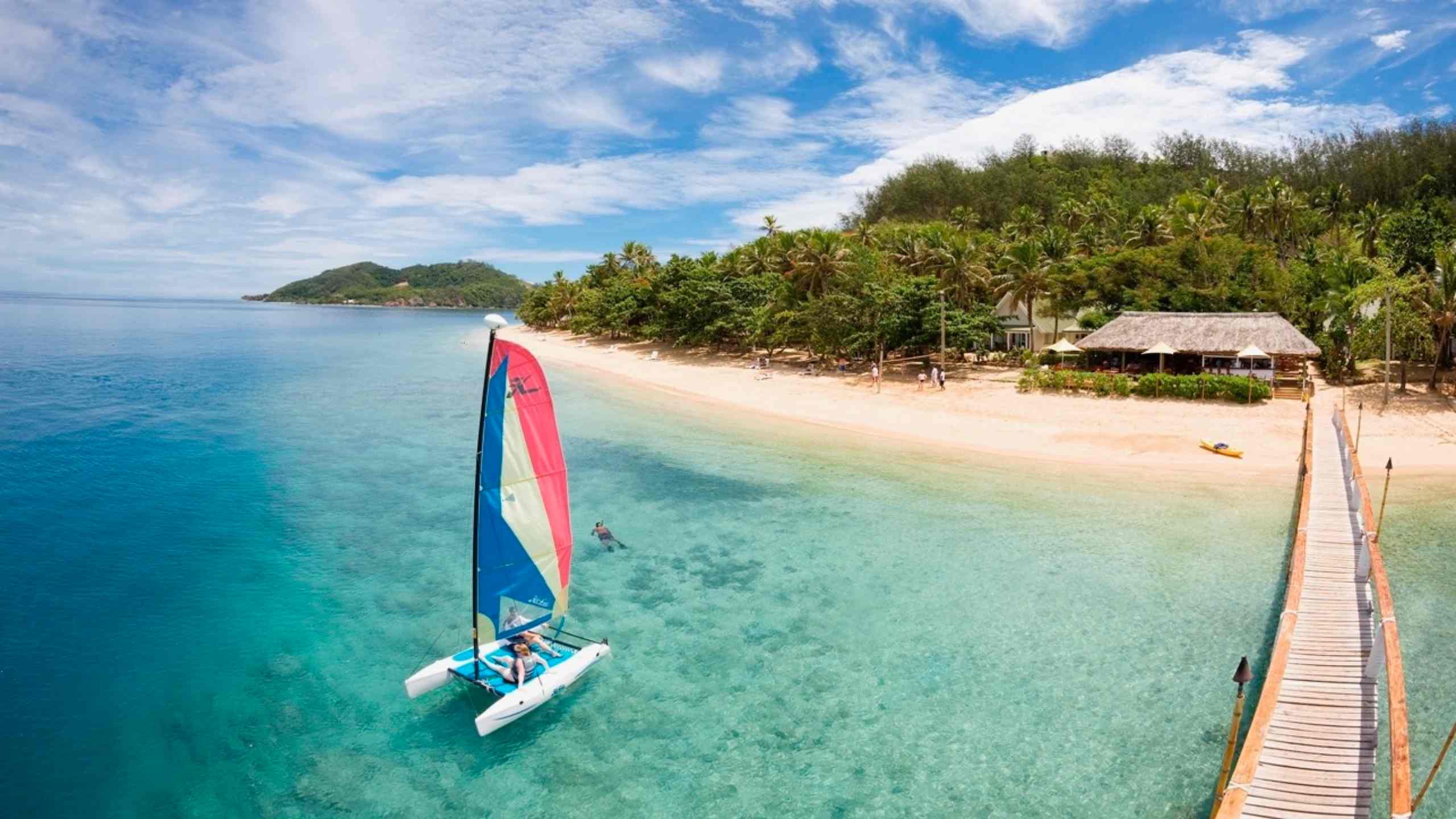 malolo-island-fiji-sailing-water-activities-ocean