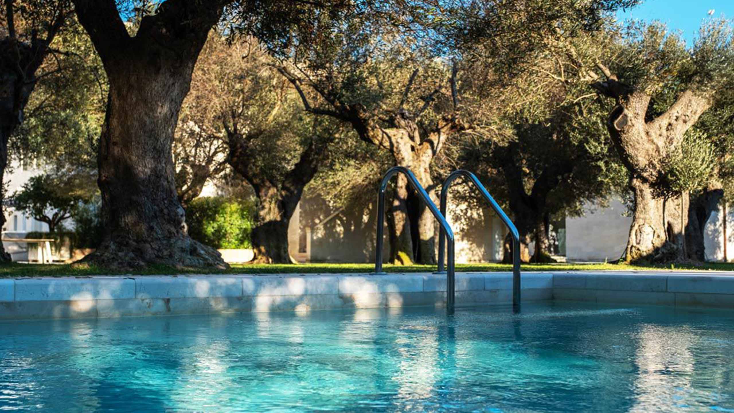 la-fiermontina-luxury-home-lecce-italy-pool