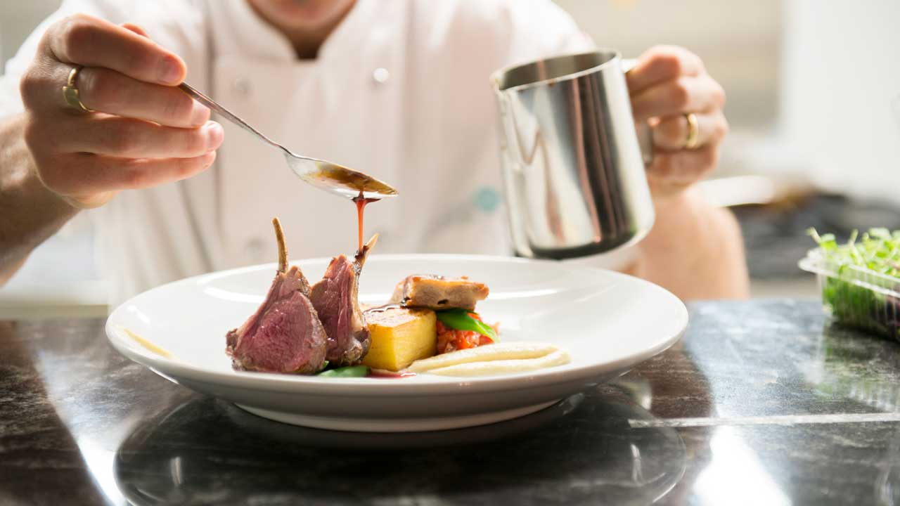 annandale-new-zealand-chef-preparing