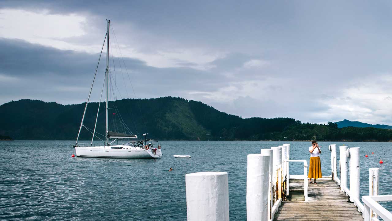 Cloudy-Bay-the-shack-marlborough-new-zealand-sailing