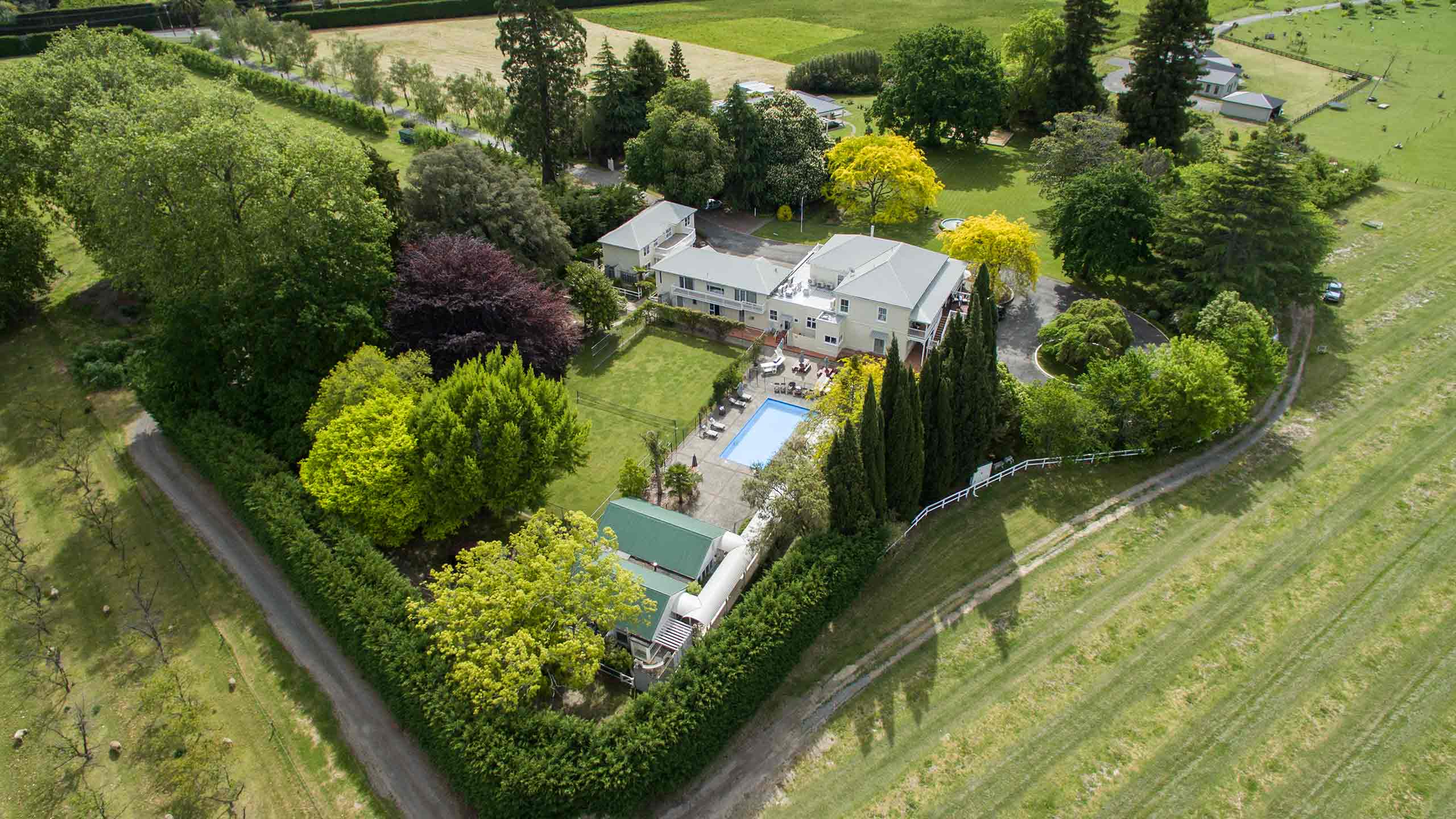 mangapapa-hotel-hawkes-bay-new-zealand-aerial-exterior