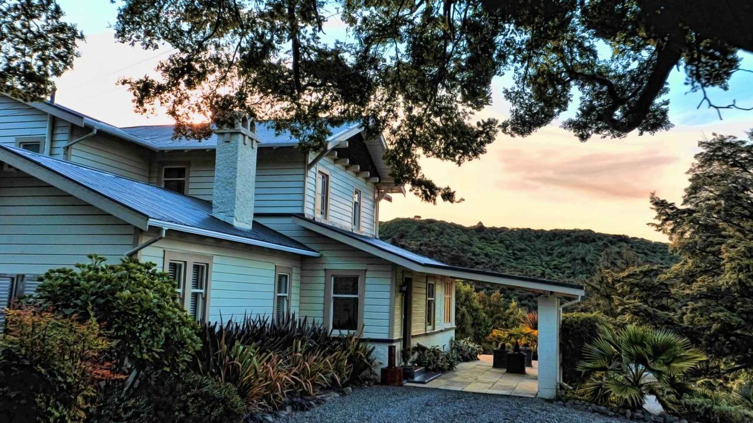 mccormick-house-picton-new-zealand-exterior-view