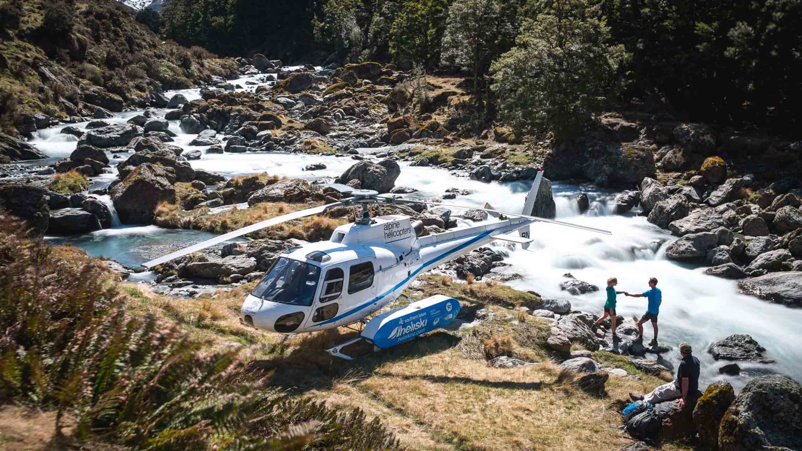 heli-hike-MinaretStation-alpine-lodge-wanaka-new-zealand