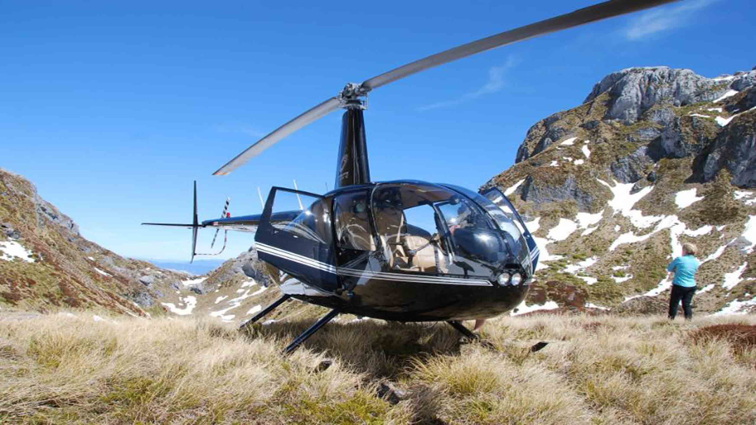 stonefly-luxury-lodge-nelson-new-zealand-hiking-heli