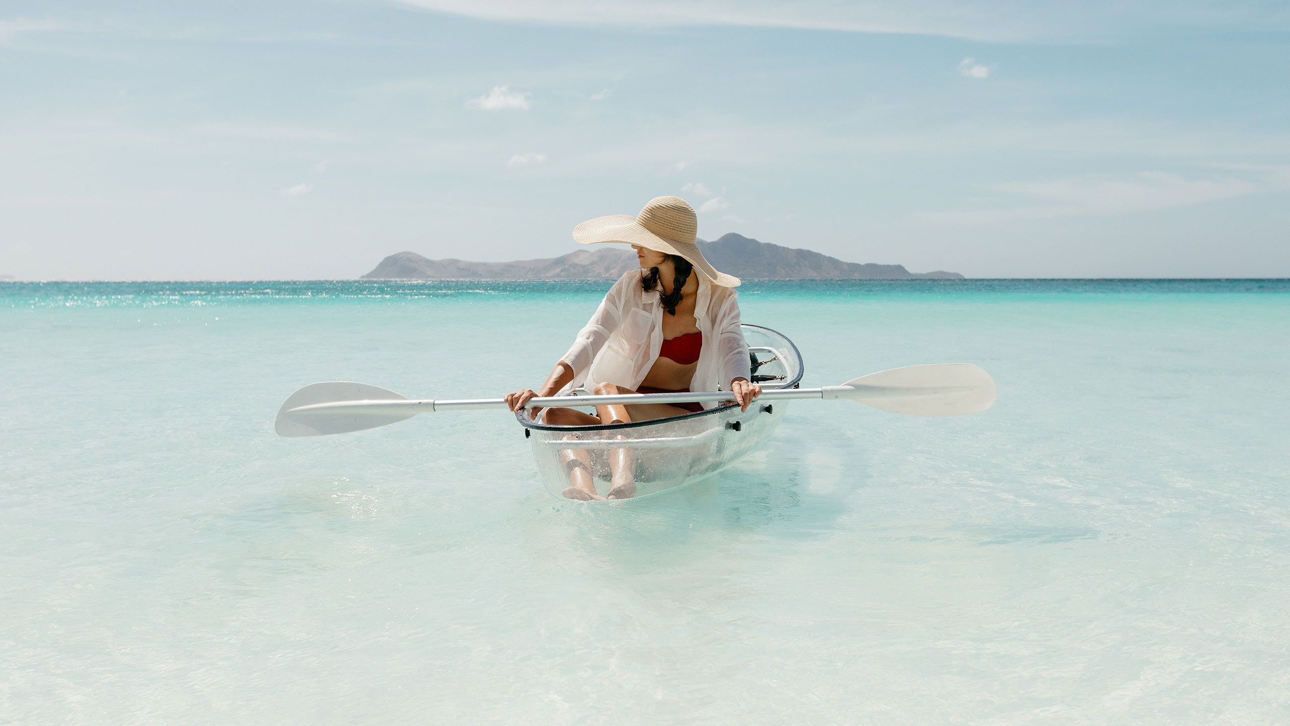 amanpulo-philippines-watersport-clear-kayak